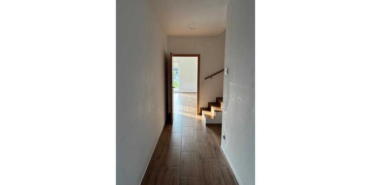 Doppelhaushälfte Meinersen - 4 Zimmer, 125 m&sup2;, 1.200&euro; | Angebot:24585209