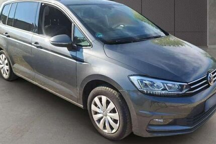 VW Touran 228.512 km 11.970 € Helmstedt 38350