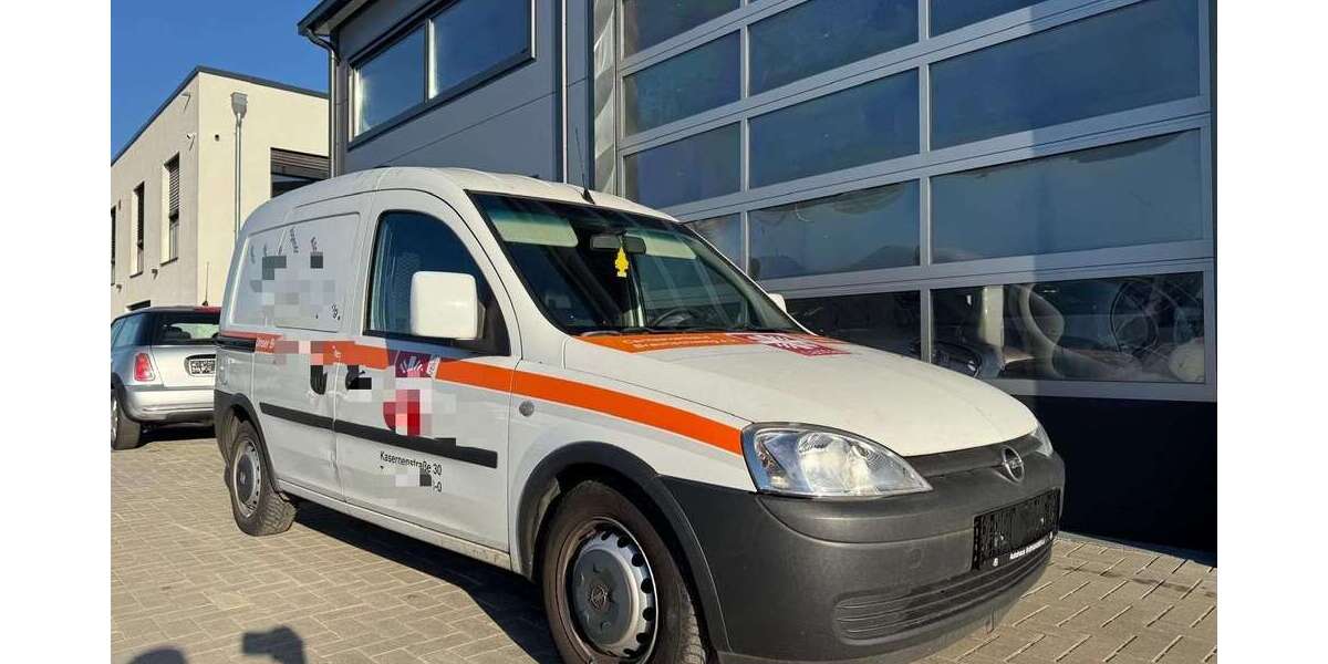 Opel Combo 69.000 km 5.490 &euro; Lengede OT Broistedt 38168