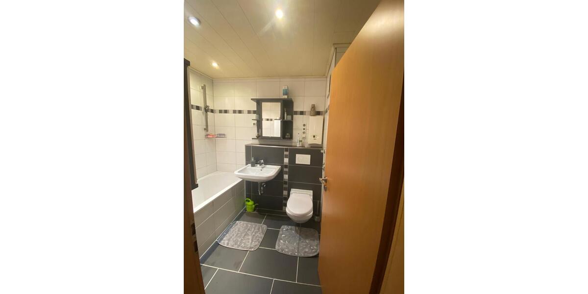 Etagenwohnung Salzgitter Ortschaft Ost - 3 Zimmer, 85 m&sup2;, 800&euro; | Angebot:26415001