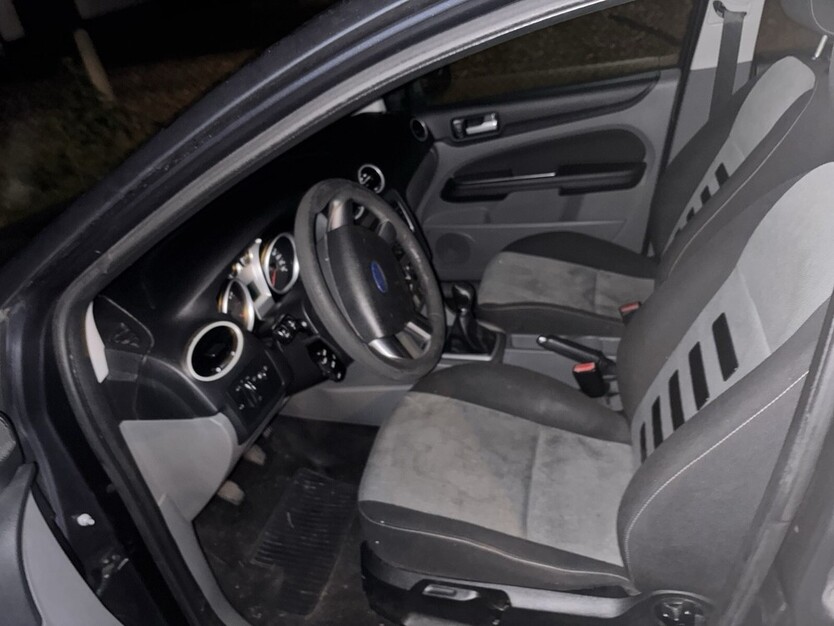 Ford Focus 180.000 km 2.000 € Peine 31224