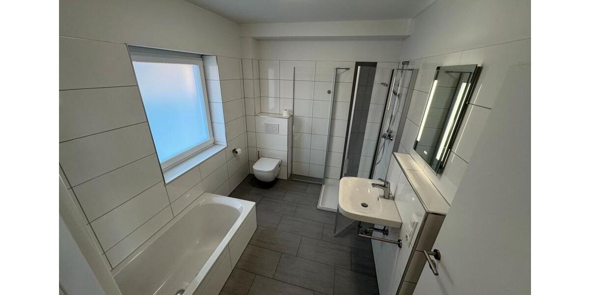 Erdgeschoßwohnung Sassenburg - 2.5 Zimmer, 73 m&sup2;, 675&euro; | Angebot:25381902