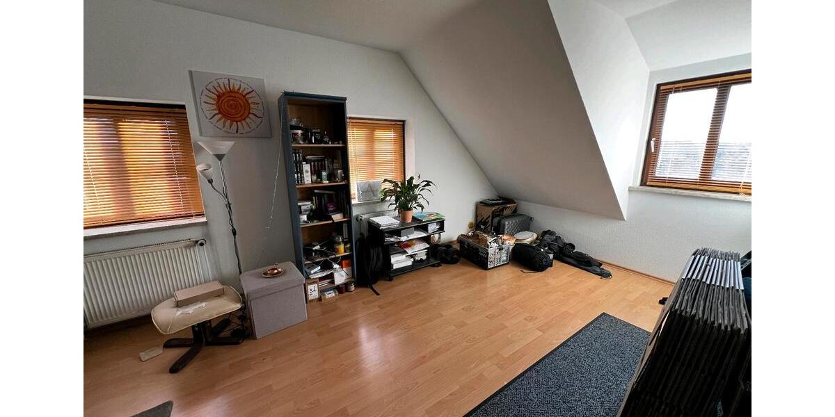 Dachgeschoßwohnung Wolfsburg Ehmen - 1 Zimmer, 35 m&sup2;, 310&euro; | Angebot:25318076