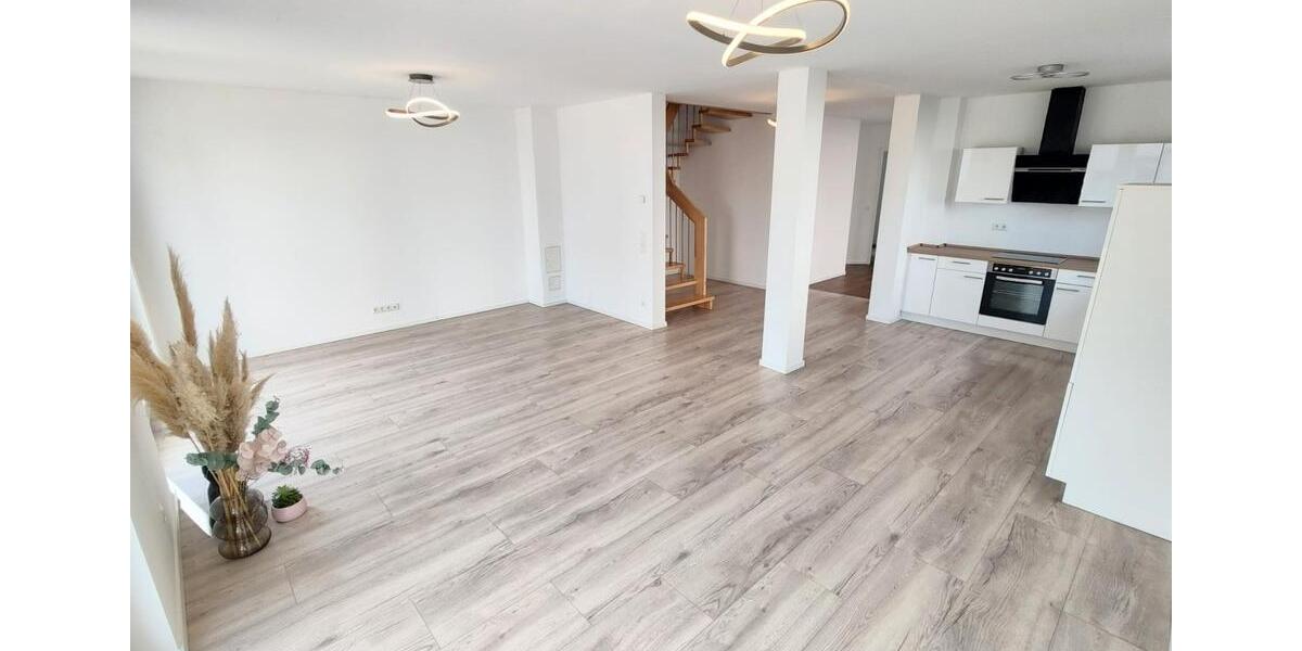 Doppelhaushälfte Wolfenbüttel Ahlum - 8 Zimmer, 200 m&sup2;, 2.490&euro; | Angebot:27610556