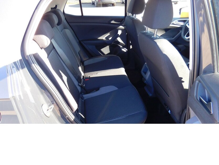 VW T-Cross 1.0 Life Active BMT TSI Radio Klima 14.800 km 16.990 € Vordorf 38533