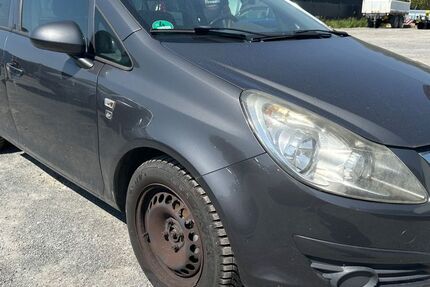 Opel Corsa 128.000 km 1.790 € Salzgitter 38229