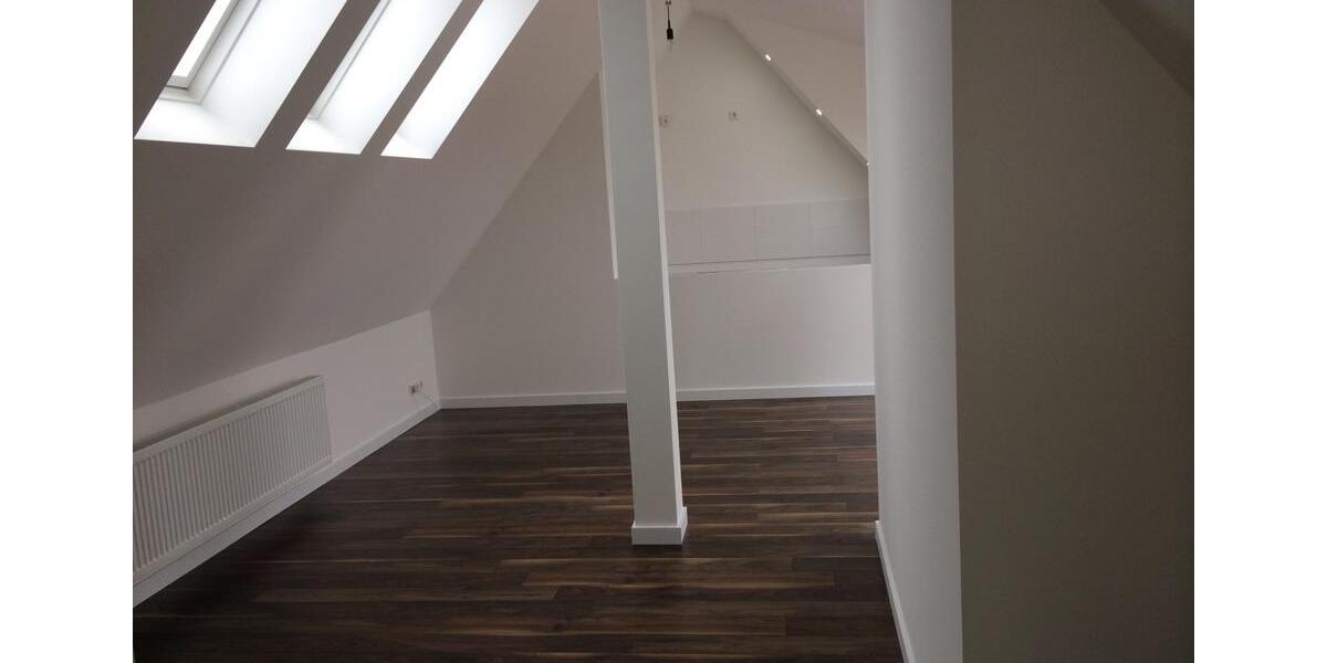 Dachgeschoßwohnung Braunschweig Lehndorf-Watenbüttel - 3 Zimmer, 87 m&sup2;, 198.000&euro; | Angebot:24846631