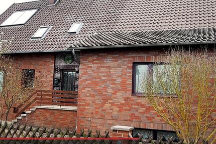 Haus Gifhorn - 10 Zimmer, 230 m&sup2;, 425.000&euro; | Angebot:25883179