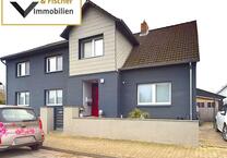 Modernisierte 3-Zimmer-Wohnung mit Einbauküche & Bad mit Duschwanne – sofort bezugsfrei