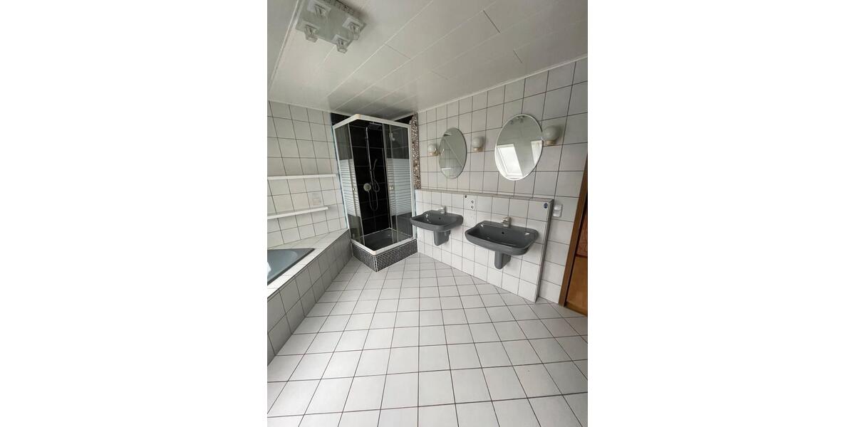 Einfamilienhaus Wolfsburg Alt-Wolfsburg - 5 Zimmer, 170 m&sup2;, 1.300&euro; | Angebot:25944466