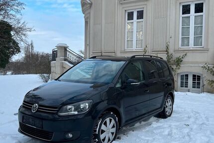 VW Touran 272.000 km 3.590 &euro; Vechelde 38159