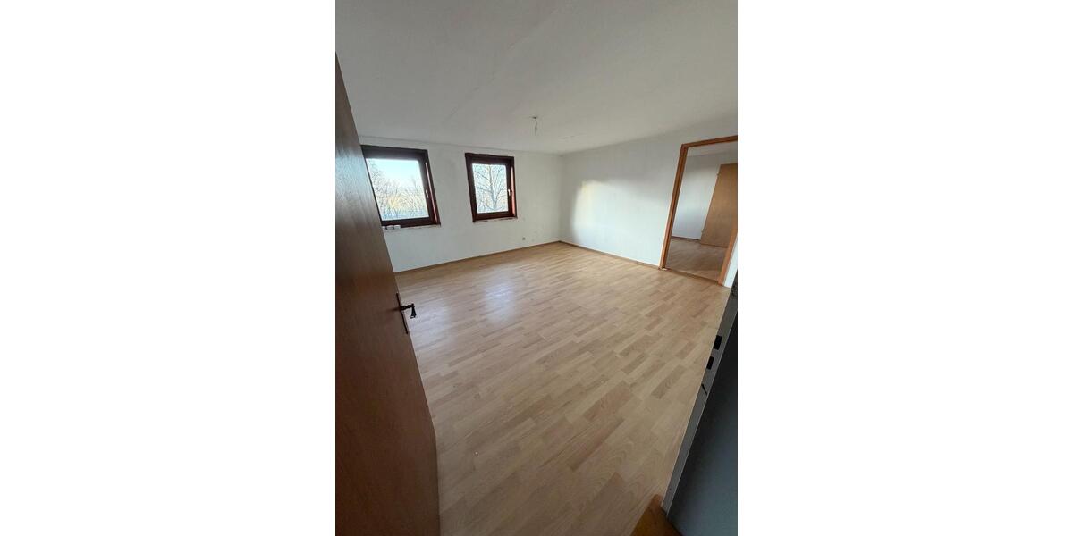 Einfamilienhaus Schöppenstedt - 5 Zimmer, 140 m&sup2;, 1.000&euro; | Angebot:24592920