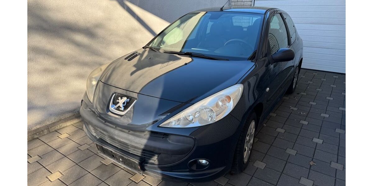 Peugeot 206 87.415 km 2.750 &euro; Braunschweig 38116