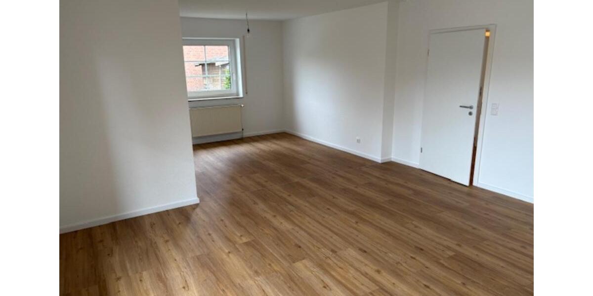 Erdgeschoßwohnung Wendeburg - 3 Zimmer, 80 m&sup2;, 930&euro; | Angebot:24850125
