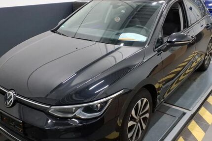 VW Golf 49.999 km 24.490 &euro; Braunschweig Wenden 38110