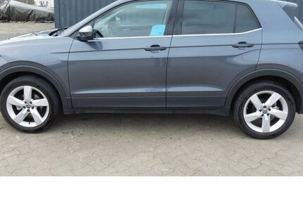 VW T-Cross 1.0 Style BMT TSI Klima Navi 20.000 km 17.990 &euro; Vordorf 38533