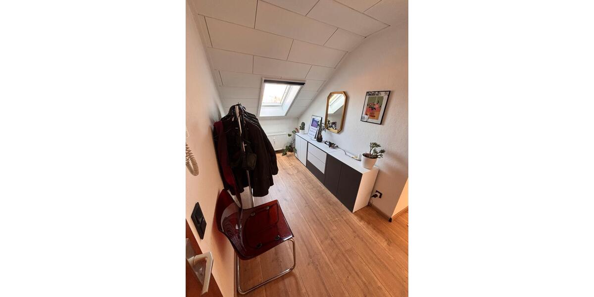 Dachgeschoßwohnung Lehre - 2 Zimmer, 75 m&sup2;, 640&euro; | Angebot:26448372