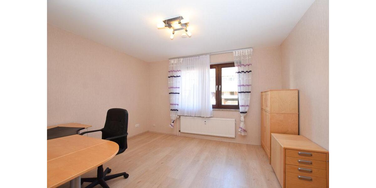Erdgeschoßwohnung Wolfenbüttel Ahlum - 3 Zimmer, 89 m&sup2;, 850&euro; | Angebot:25649886