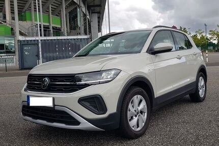 VW T-Cross 9.800 km 21.900 &euro; Braunschweig 38110