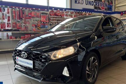 Hyundai i20 42.627 km 14.879 &euro; Salzgitter 38229