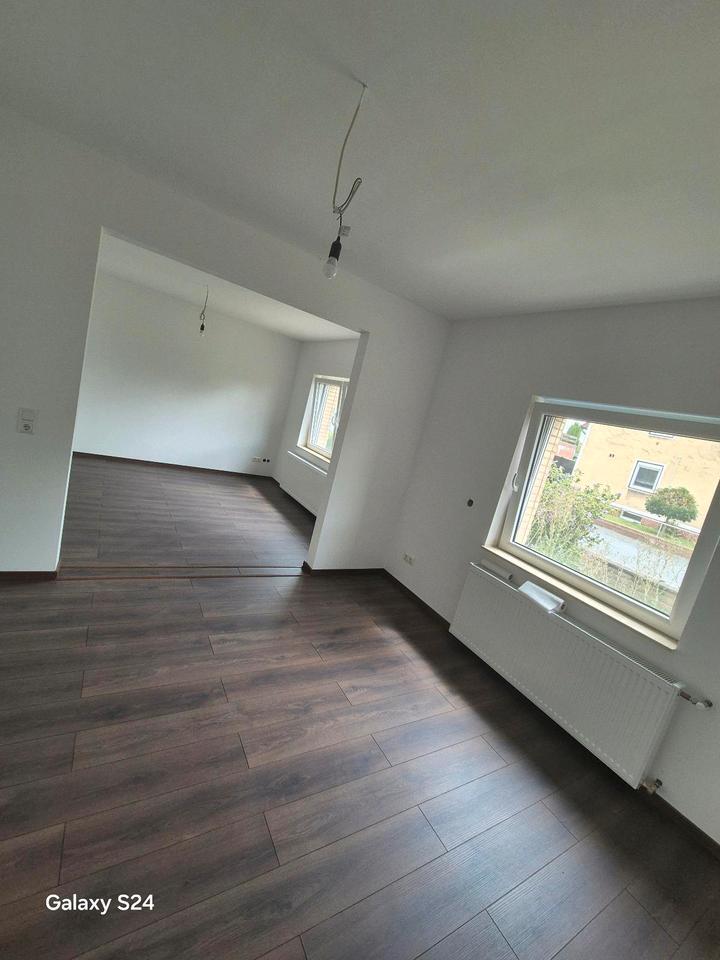 Kernsanierte doppelhaushälfte mit Garten und Garage