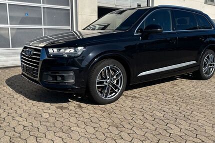Audi Q7 195.248 km 28.900 &euro; Braunschweig 38114