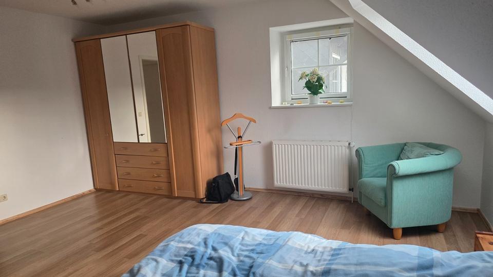 Dachgeschoßwohnung Schwülper - 3 Zimmer, 90 m&sup2;, 720&euro; | Angebot:26645675
