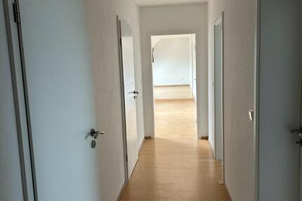 Wohnung Braunschweig Lehndorf-Watenbüttel - 4 Zimmer, 120 m&sup2;, 1.140&euro; | Angebot:24628717