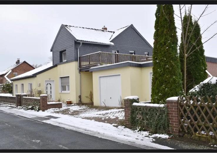 Doppelhaushälfte Ilsede - 5 Zimmer, 125 m&sup2;, 1.500&euro; | Angebot:23634702