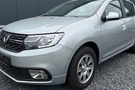 Dacia Sandero 14.400 km 9.700 &euro; Braunschweig 38110