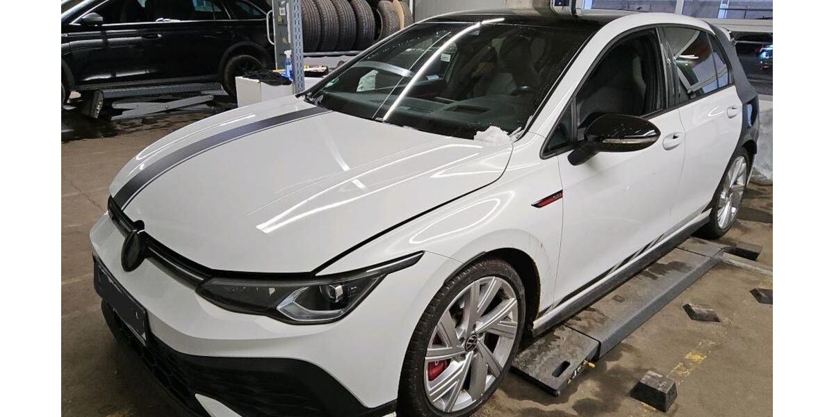 VW Golf 67.030 km 31.890 &euro; Braunschweig 38114