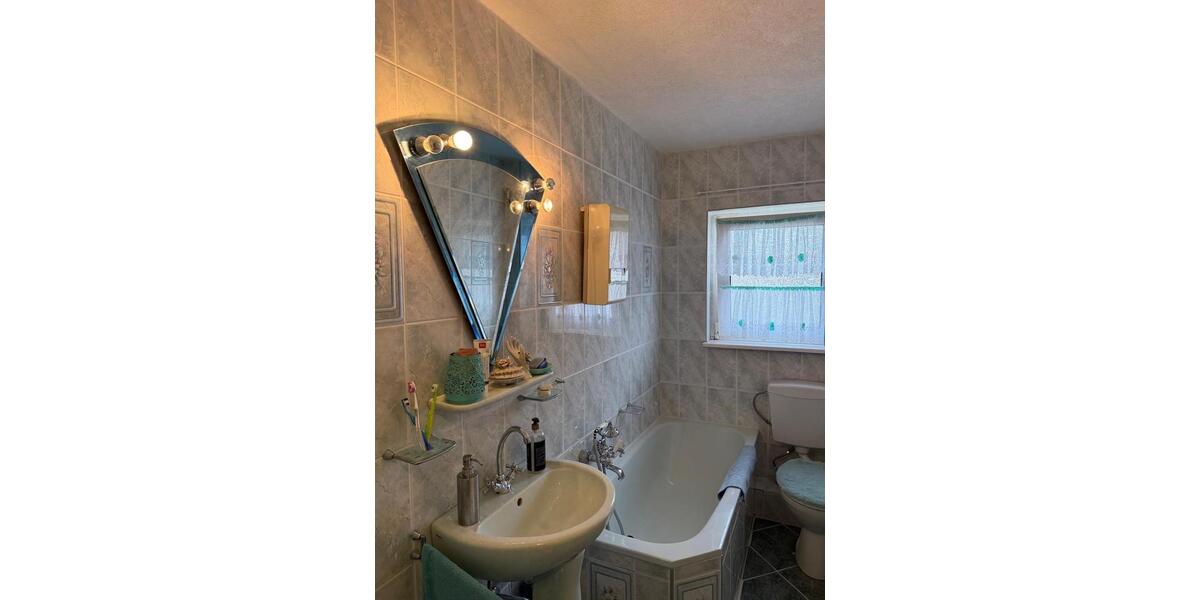 Etagenwohnung Salzgitter Ortschaft Südost - 5 Zimmer, 100 m&sup2;, 114.000&euro; | Angebot:25959383