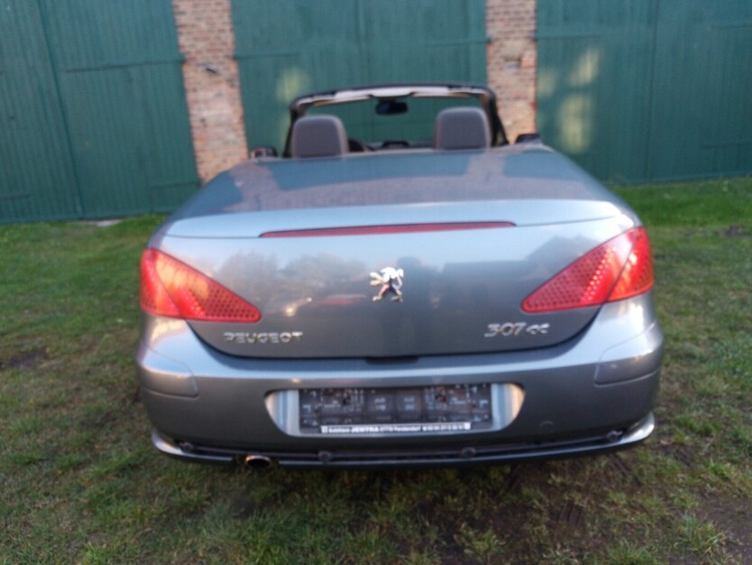 Peugeot 307 CC 91.000 km 4.200 € Helmstedt 38350