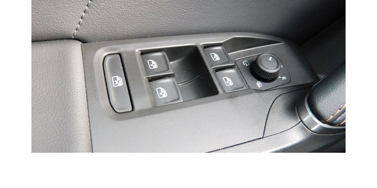 Cupra Formentor 1.5 TSI BMT Klima LED Navi AHK 27.200 km 23.990 &euro; Vordorf 38533