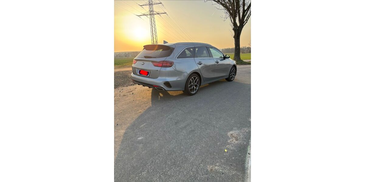 Kia ceed / Ceed 92.000 km 16.100 &euro; Kissenbrück 38324