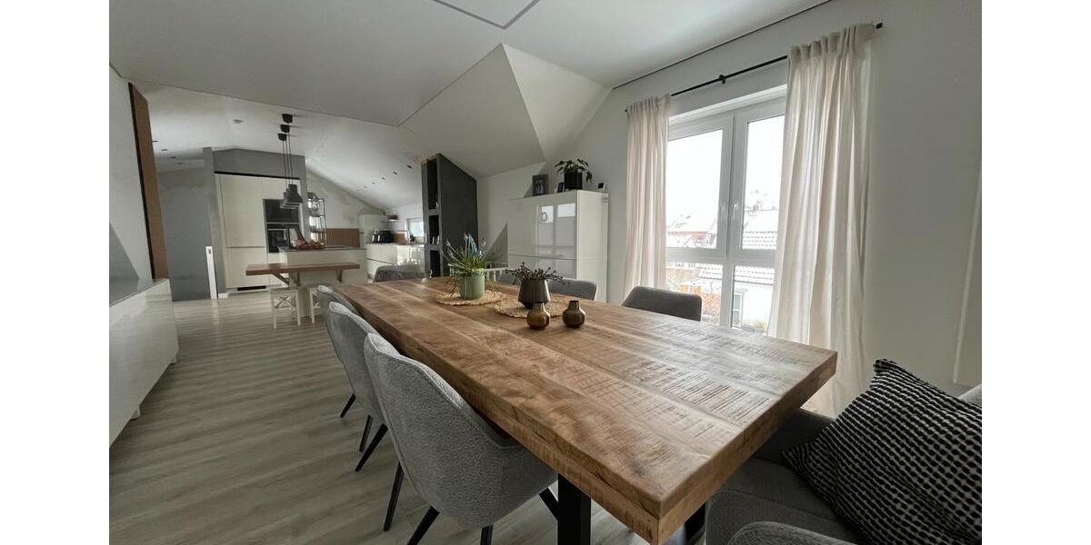 Etagenwohnung Braunschweig Wabe-Schunter-Beberbach - 5 Zimmer, 160 m&sup2;, 1.600&euro; | Angebot:25416313