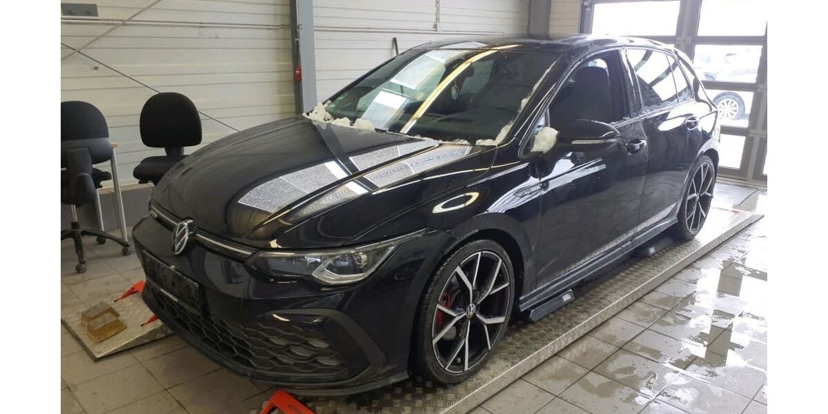 VW Golf 70.490 km 33.890 &euro; Braunschweig 38114