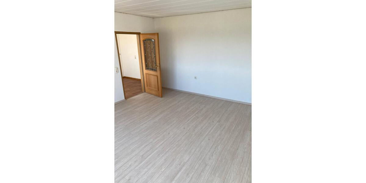 Etagenwohnung Salzgitter Ortschaft Ost - 4 Zimmer, 92 m&sup2;, 850&euro; | Angebot:26059373