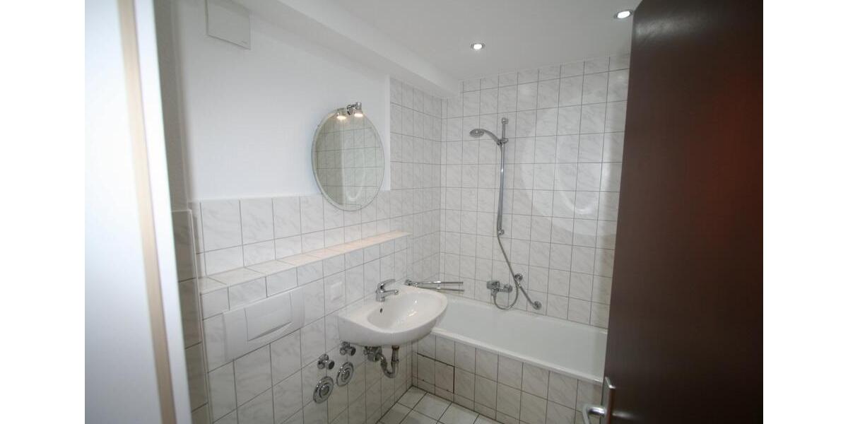 „Energiesparwohnen“ mit Balkon in perfekter Grünanlage! 3 zimmer