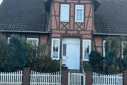 Biete ein Fachwerkhaus zum Verkauf 7 zimmer