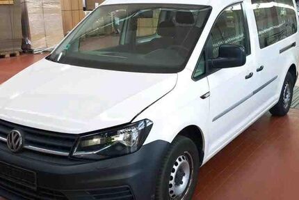 VW Caddy 256.605 km 9.990 &euro; Braunschweig 38122