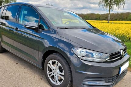 VW Touran 172.000 km 11.999 &euro; Lehre 38165