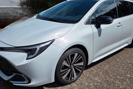 Toyota Corolla 9.115 km 27.000 &euro; Peine 31228