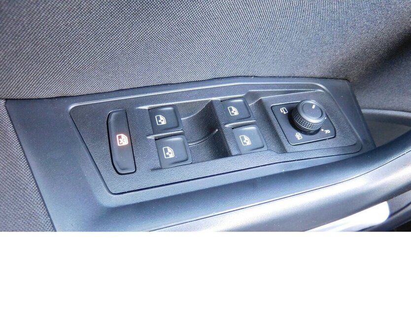 VW T-Roc 1.0 Life TSI BMT Navi Klima Alu 25.000 km 21.390 € Vordorf 38533