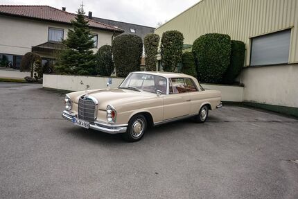 Mercedes-Benz 220 65.000 km 8.000 &euro; Salzgitter 38228
