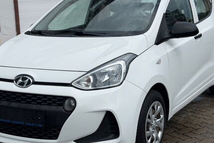 Hyundai i10 61.100 km 8.790 &euro; Salzgitter 38229