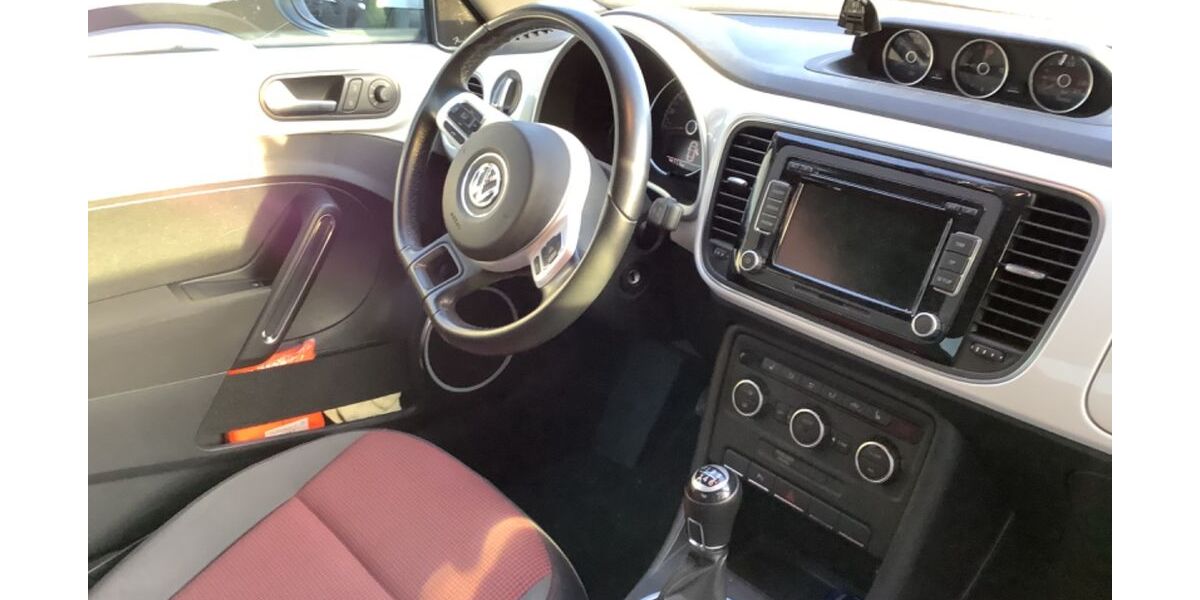 VW Beetle 118.545 km 10.750 &euro; Braunschweig 38110