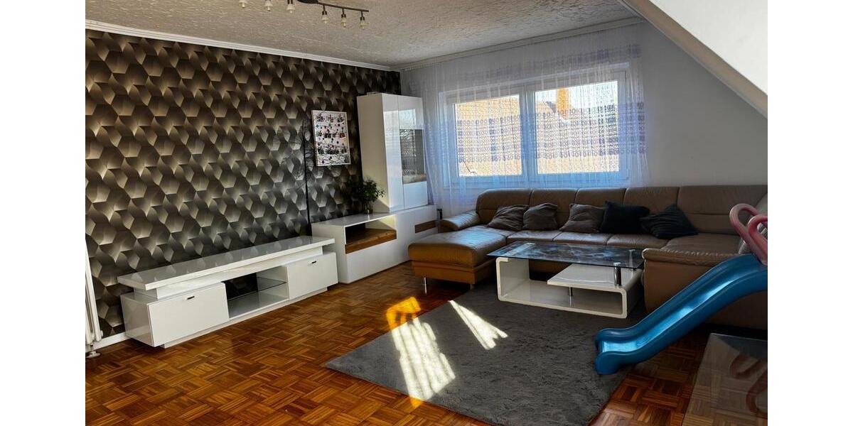 Dachgeschoßwohnung Calberlah - 4 Zimmer, 76 m&sup2;, 600&euro; | Angebot:26421273