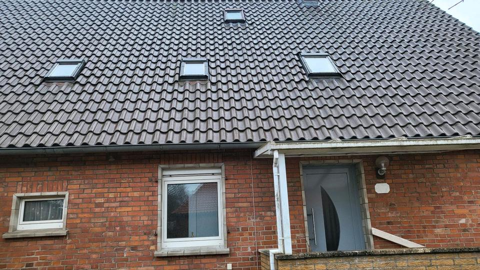 Einfamilienhaus Hillerse - 8 Zimmer, 220 m&sup2;, 1.500&euro; | Angebot:25973906