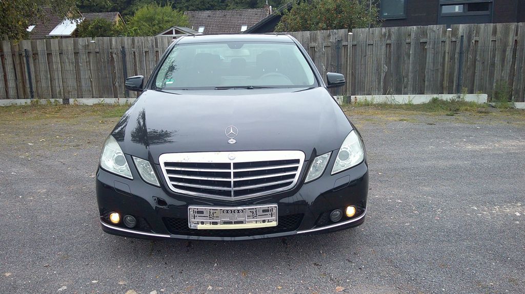 Mercedes-Benz E 220 305.000 km 5.490 &euro; Rötgesbüttel 38531